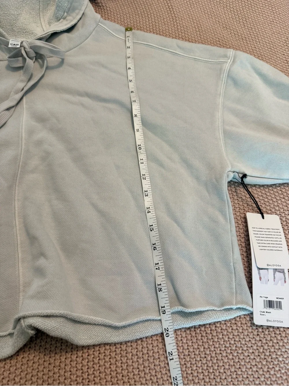 NWT ALO Yoga Washed Edge Hoodie in Chalk like Gray Cropped Boxy Large